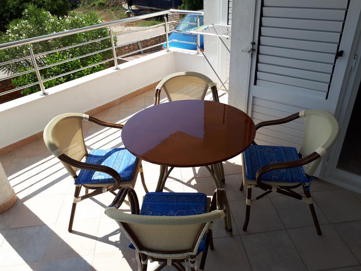 Apartman Aria *